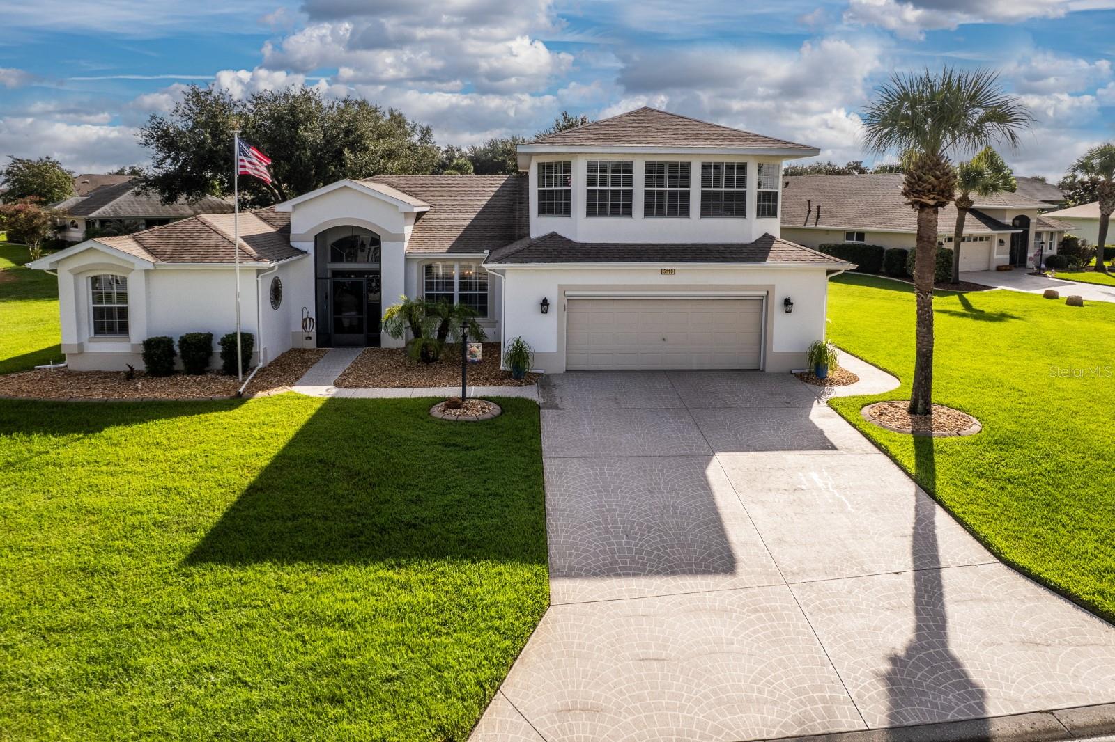 Single Family Residence in LEESBURG, FL - Daniel Dourado