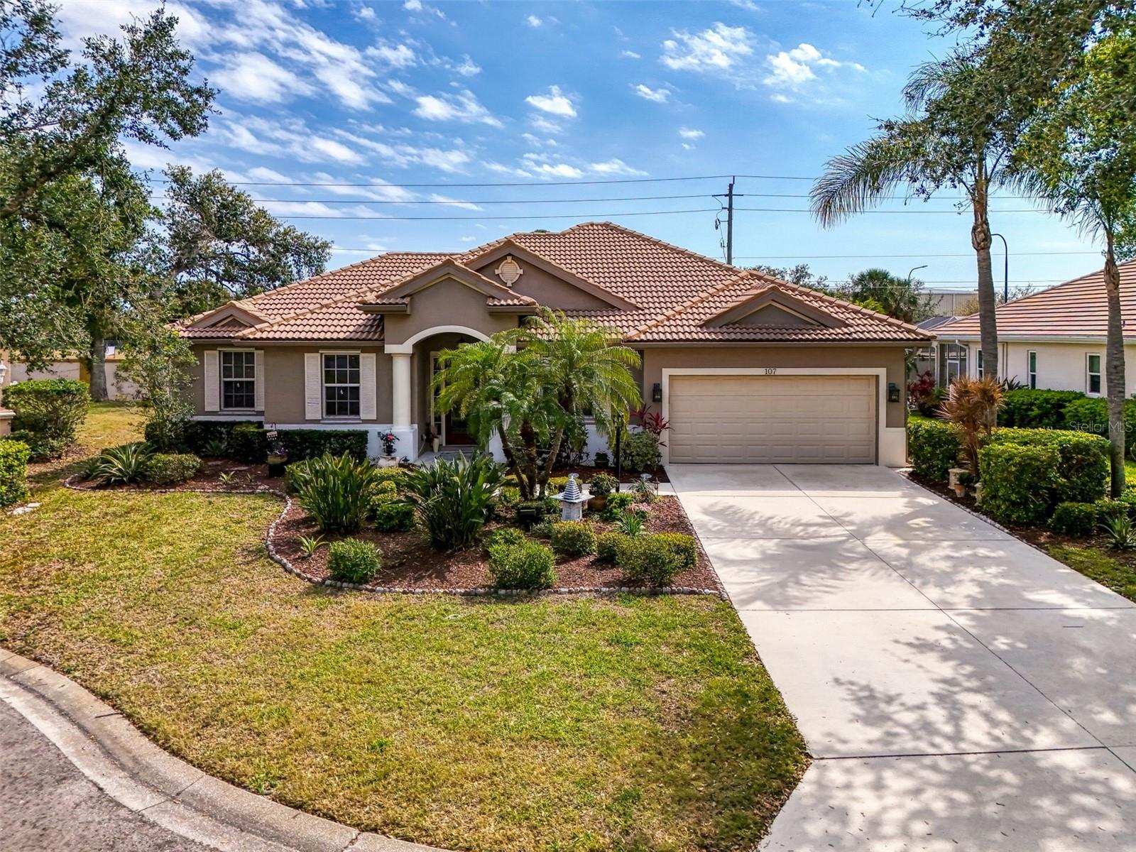 Single Family Residence in VENICE, FL - Daniel Dourado