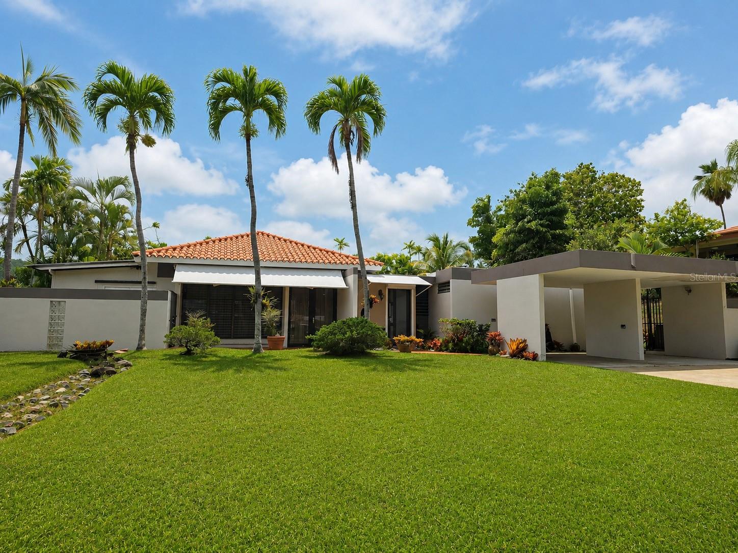 Single Family Residence em CAGUAS, PR - Daniel Dourado