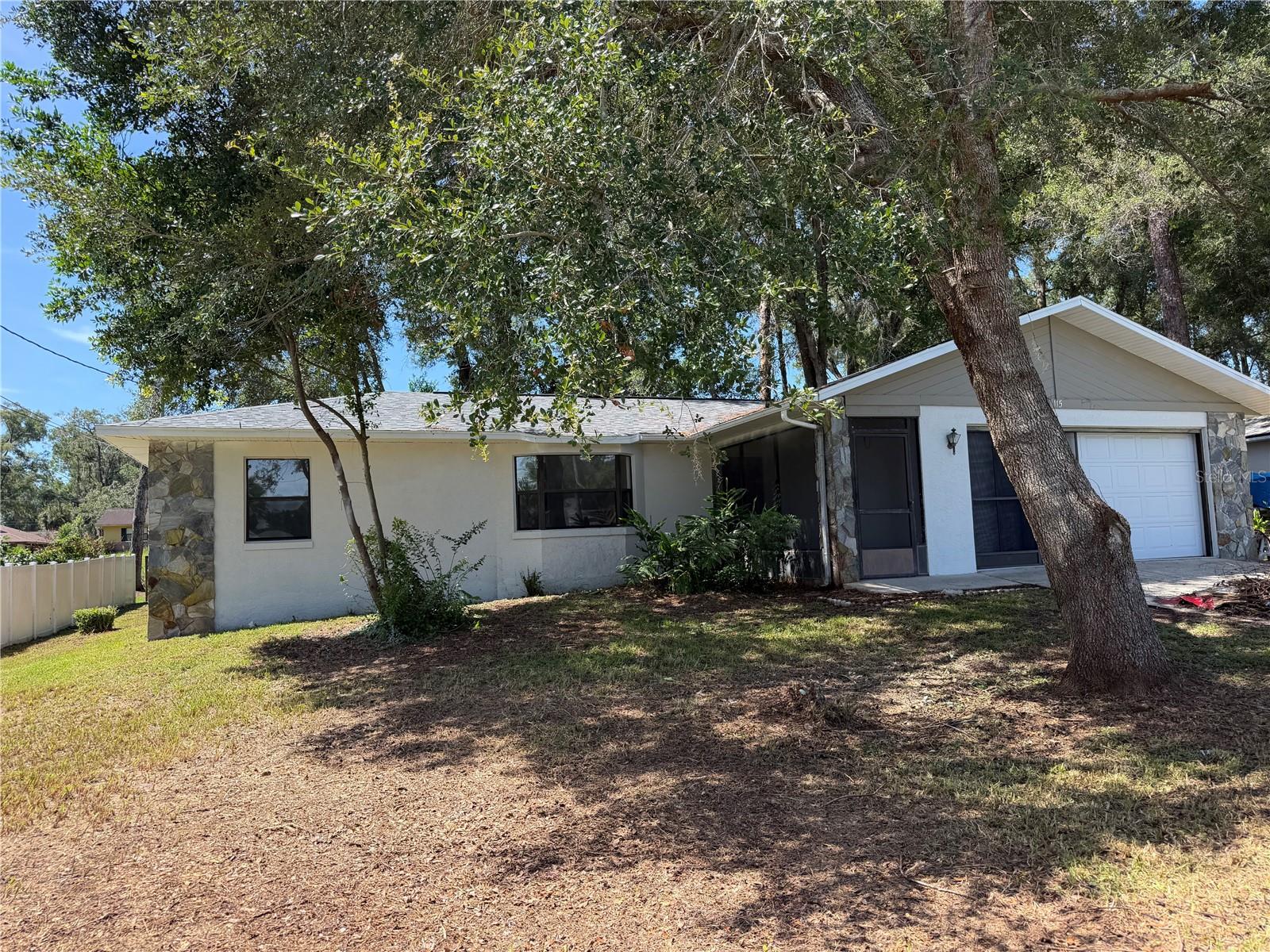 Single Family Residence em INVERNESS, FL - Daniel Dourado
