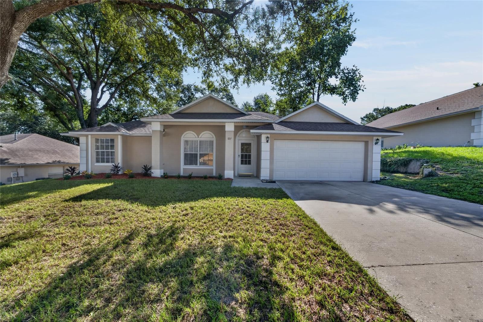 Single Family Residence in MINNEOLA, FL - Daniel Dourado