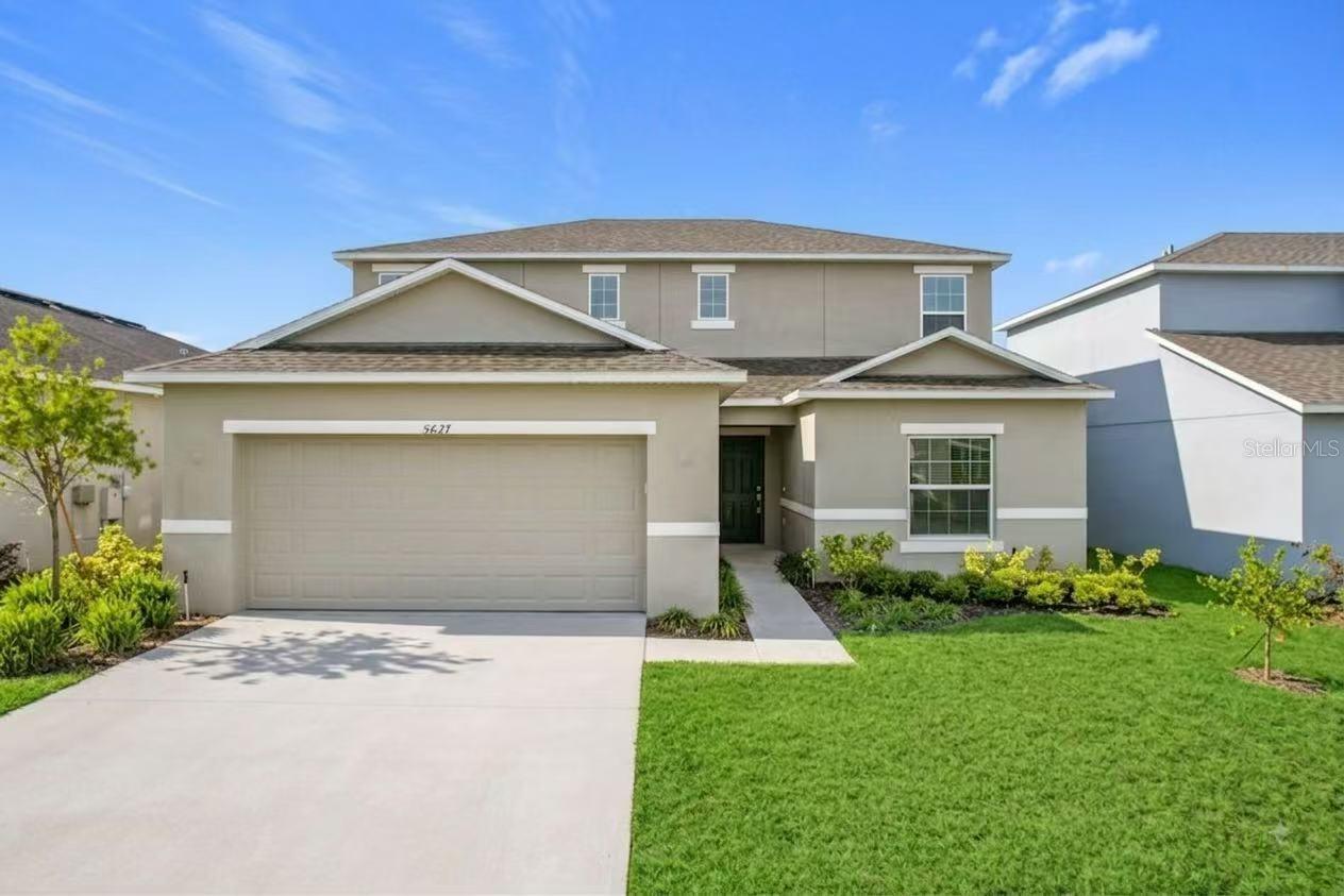 Single Family Residence in DAVENPORT, FL - Daniel Dourado