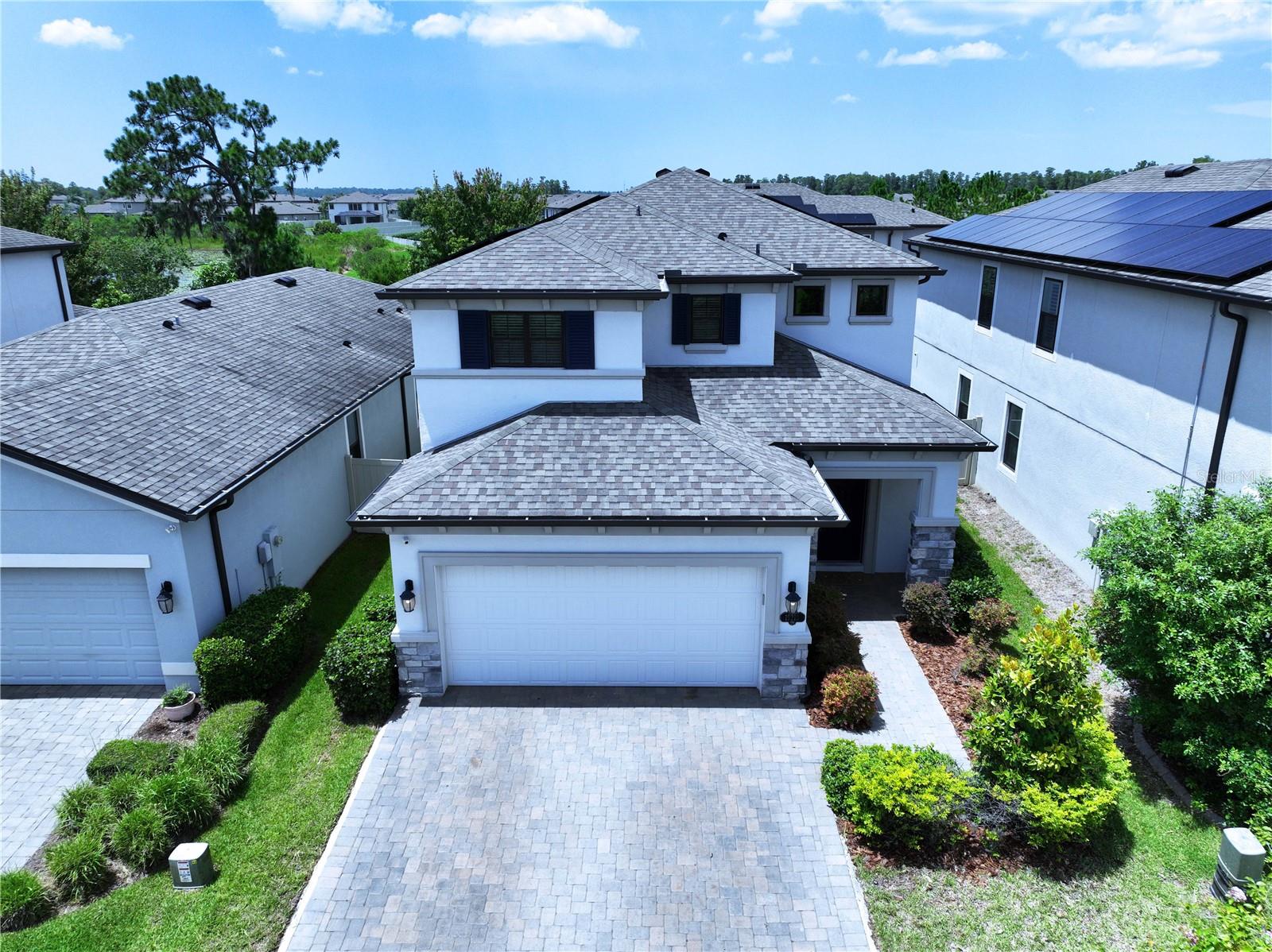 Single Family Residence in LUTZ, FL - Daniel Dourado
