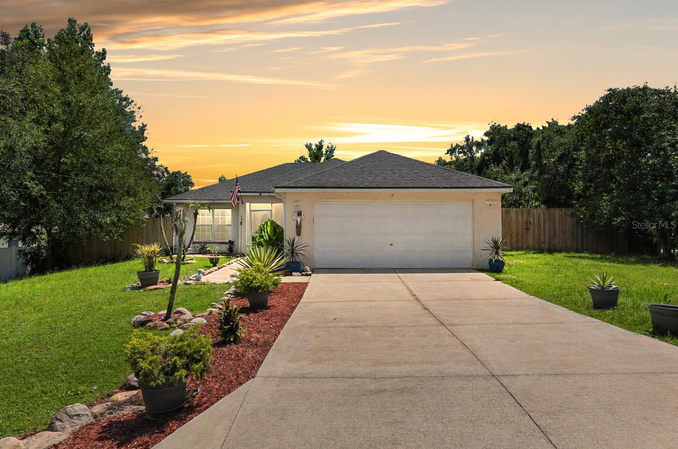 Single Family Residence in OCALA, FL - Daniel Dourado