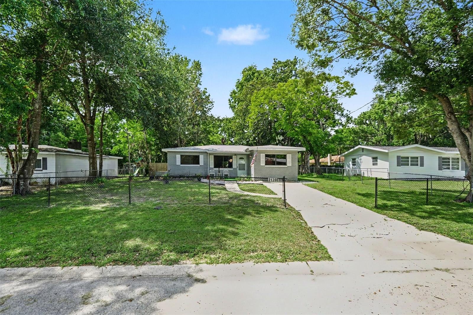 Single Family Residence in BROOKSVILLE, FL - Daniel Dourado