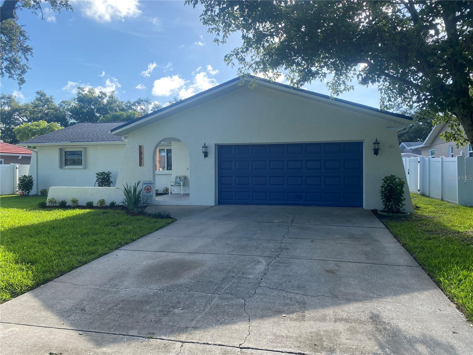 Single Family Residence in CLEARWATER, FL - Daniel Dourado