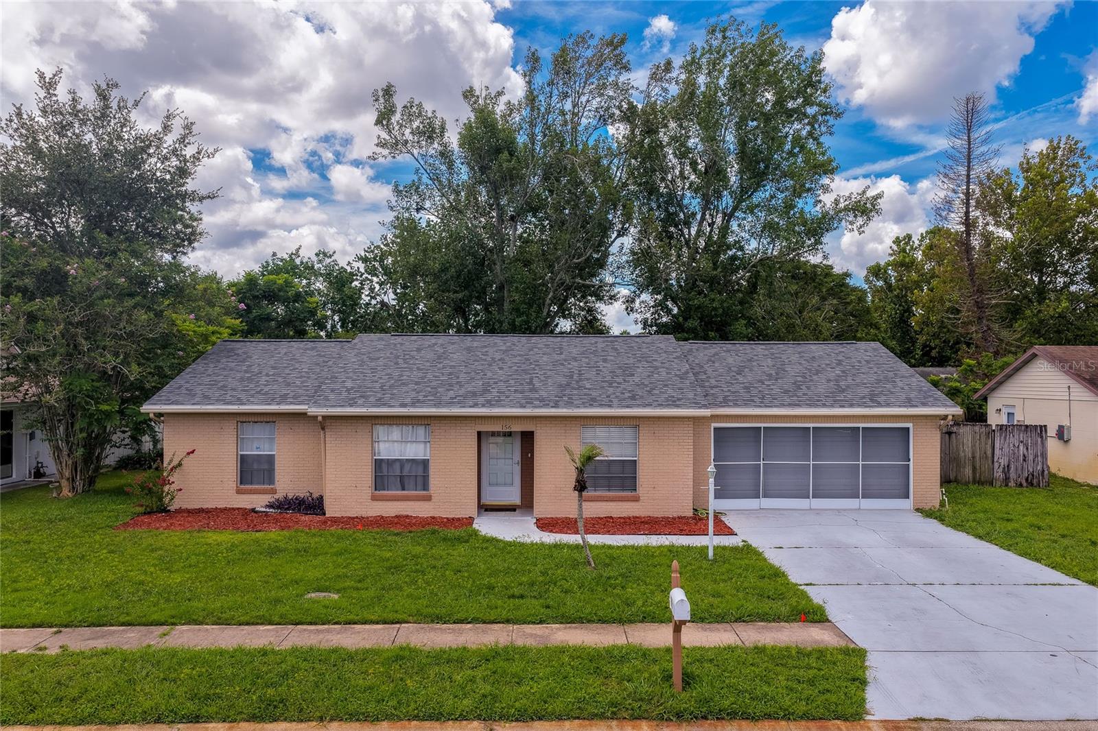 Single Family Residence in DAYTONA BEACH, FL - Daniel Dourado