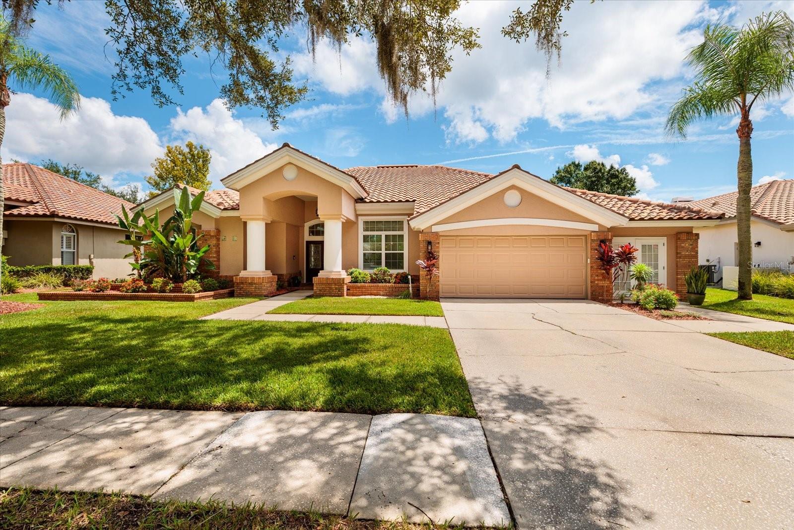 Single Family Residence in OLDSMAR, FL - Daniel Dourado