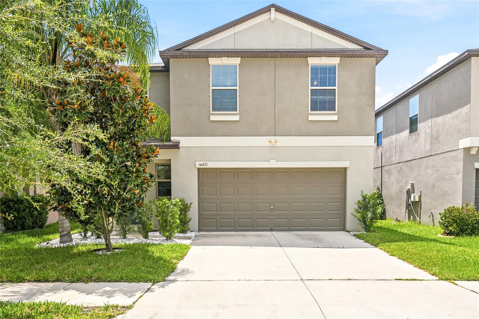 Single Family Residence in WIMAUMA, FL - Daniel Dourado