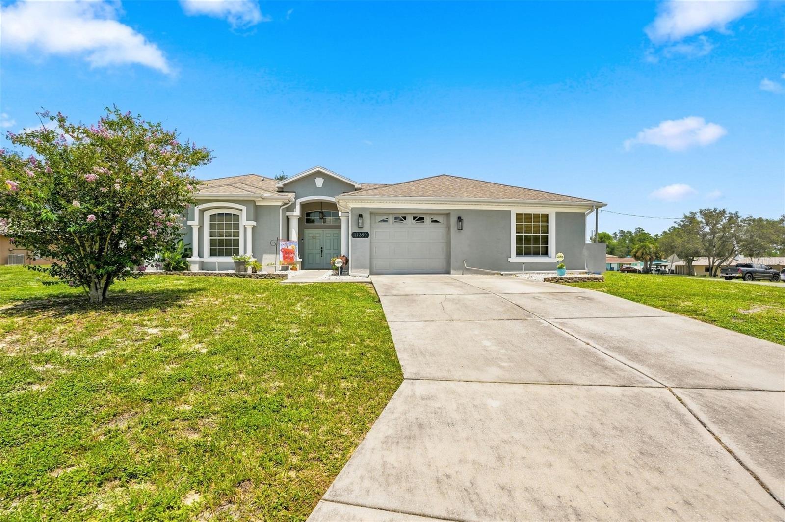 Single Family Residence in SPRING HILL, FL - Daniel Dourado