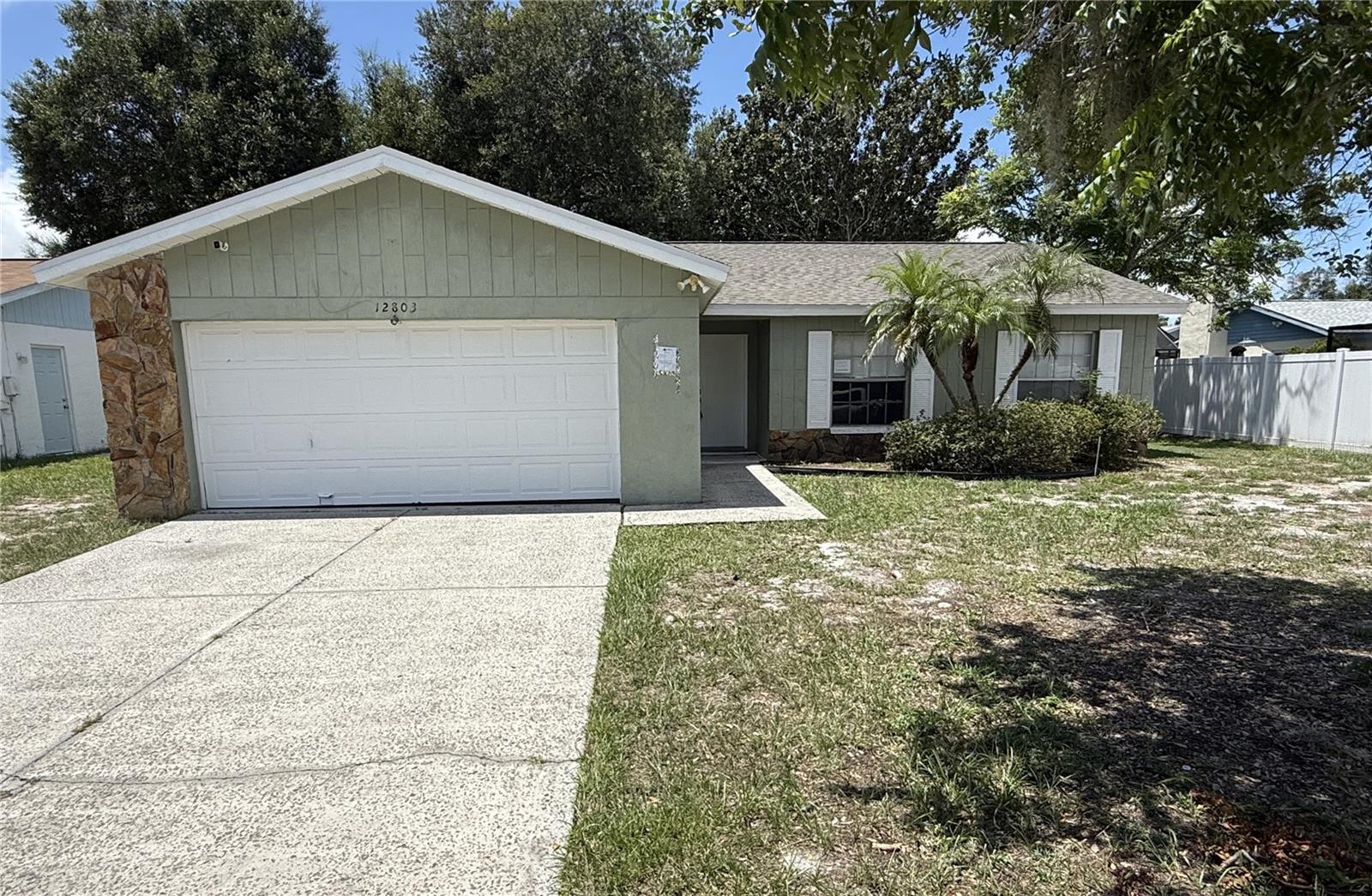 Single Family Residence in RIVERVIEW, FL - Daniel Dourado