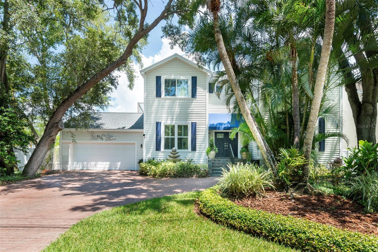 Single Family Residence in TAMPA, FL - Daniel Dourado