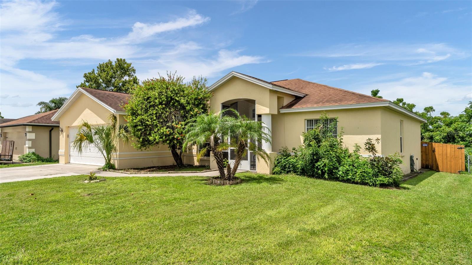 Single Family Residence in LAKELAND, FL - Daniel Dourado