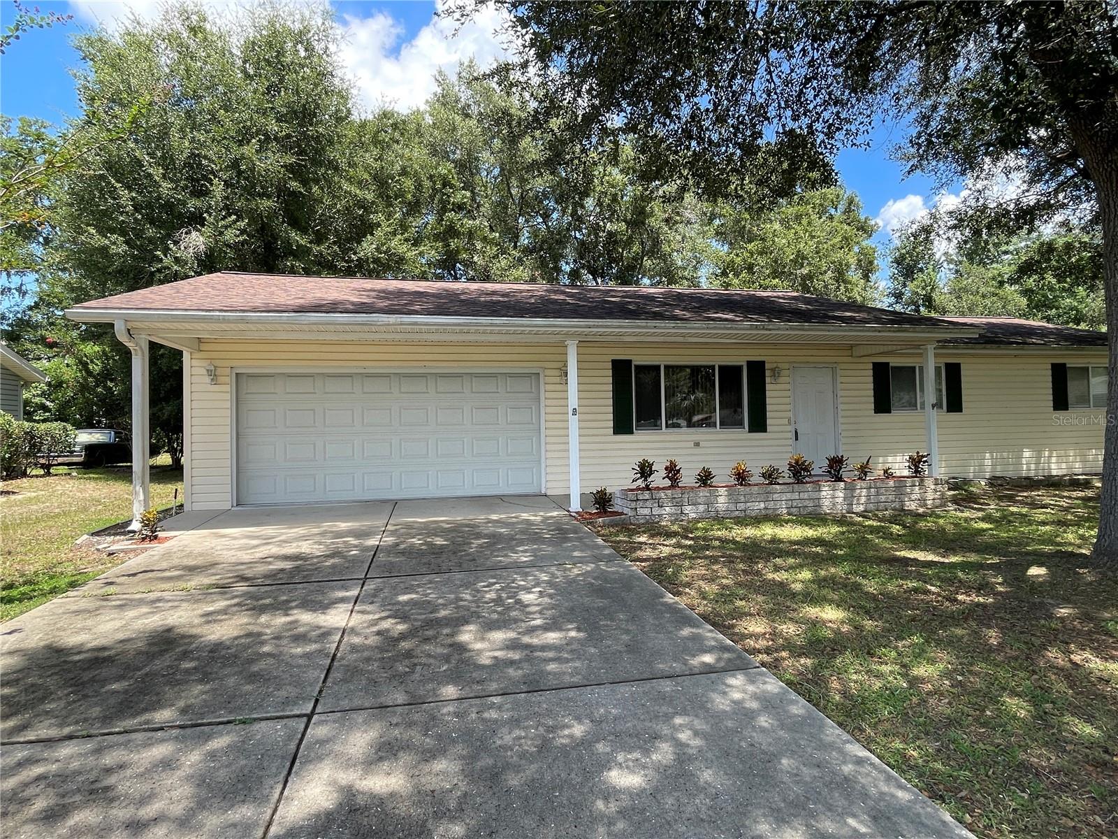 Single Family Residence in OCALA, FL - Daniel Dourado