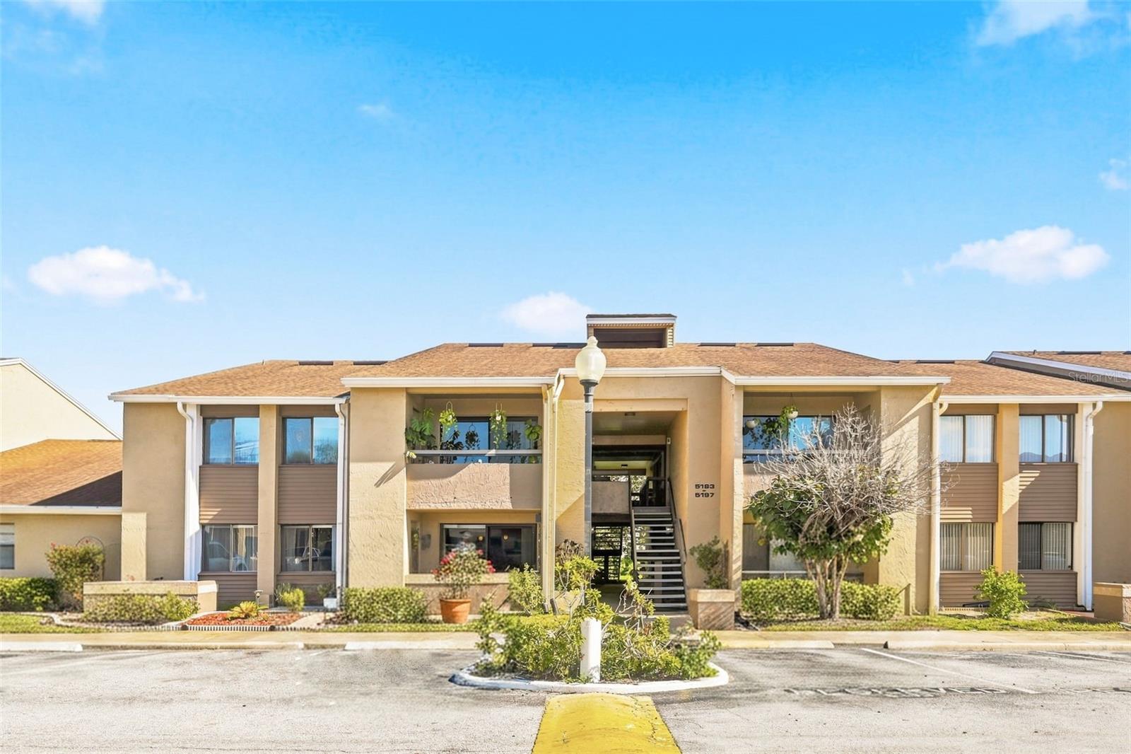 Condominium in ORLANDO, FL - Daniel Dourado