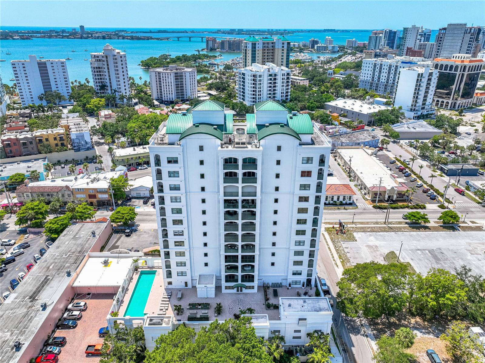 Condominium in SARASOTA, FL - Daniel Dourado