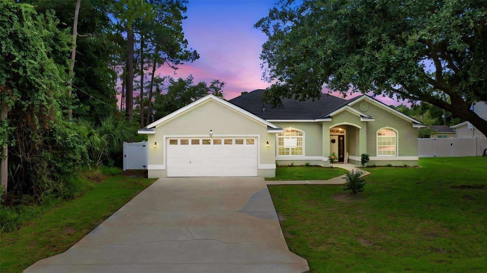 Single Family Residence em PALM COAST, FL - Daniel Dourado