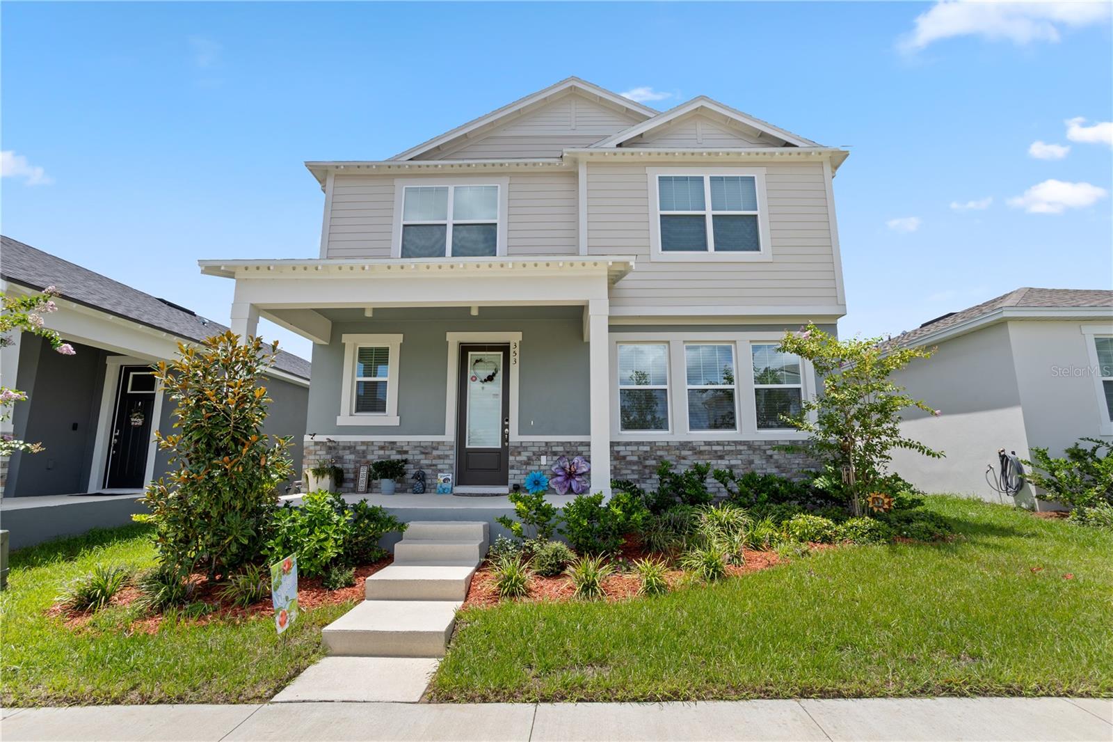 Single Family Residence in GROVELAND, FL - Daniel Dourado