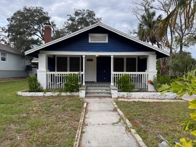 Single Family Residence in BRADENTON, FL - Daniel Dourado
