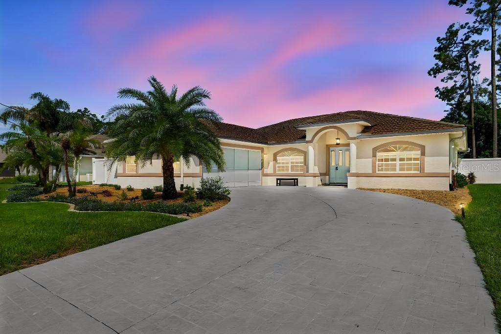 Single Family Residence em PALM COAST, FL - Daniel Dourado