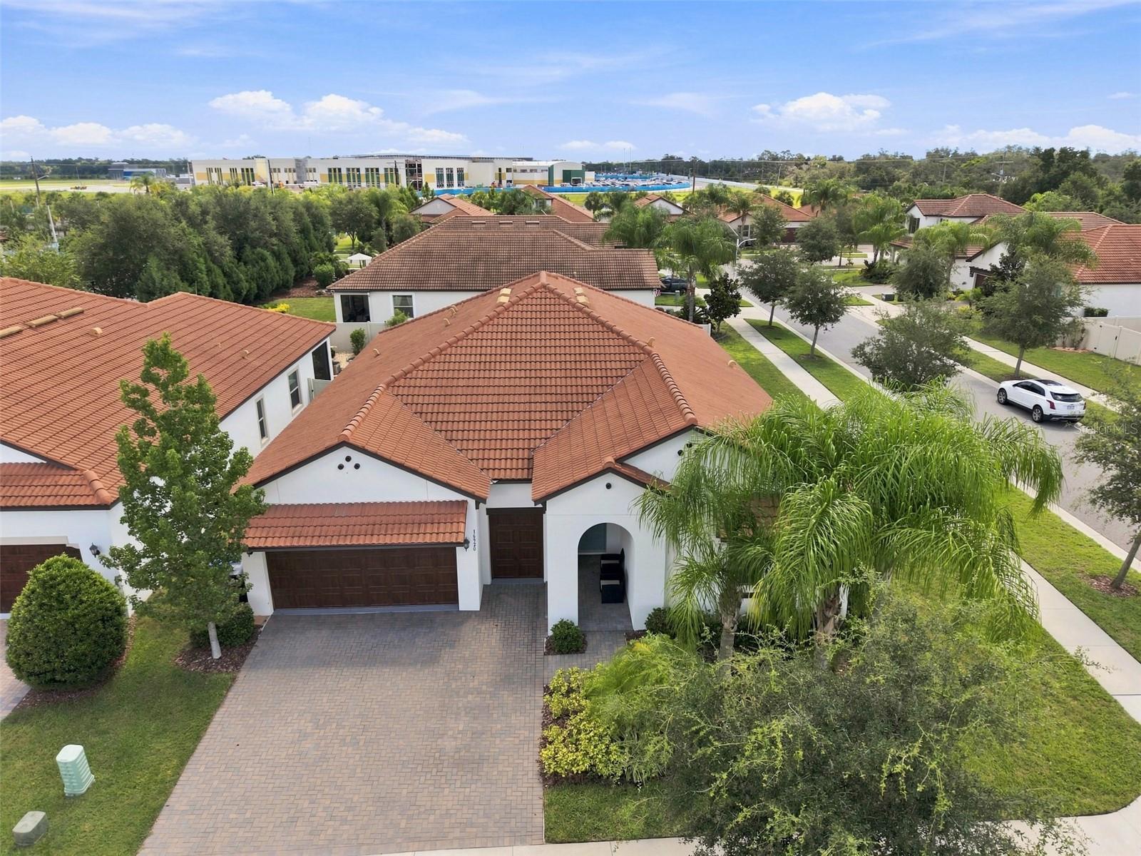 Single Family Residence in WIMAUMA, FL - Daniel Dourado