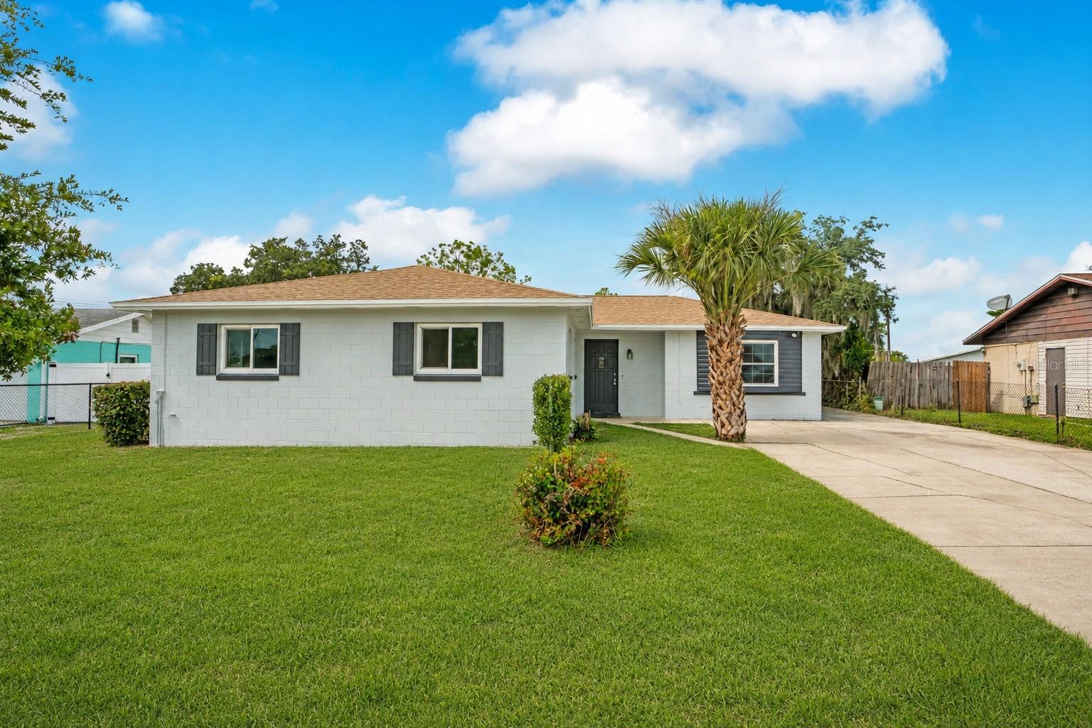 Single Family Residence in WINTER HAVEN, FL - Daniel Dourado
