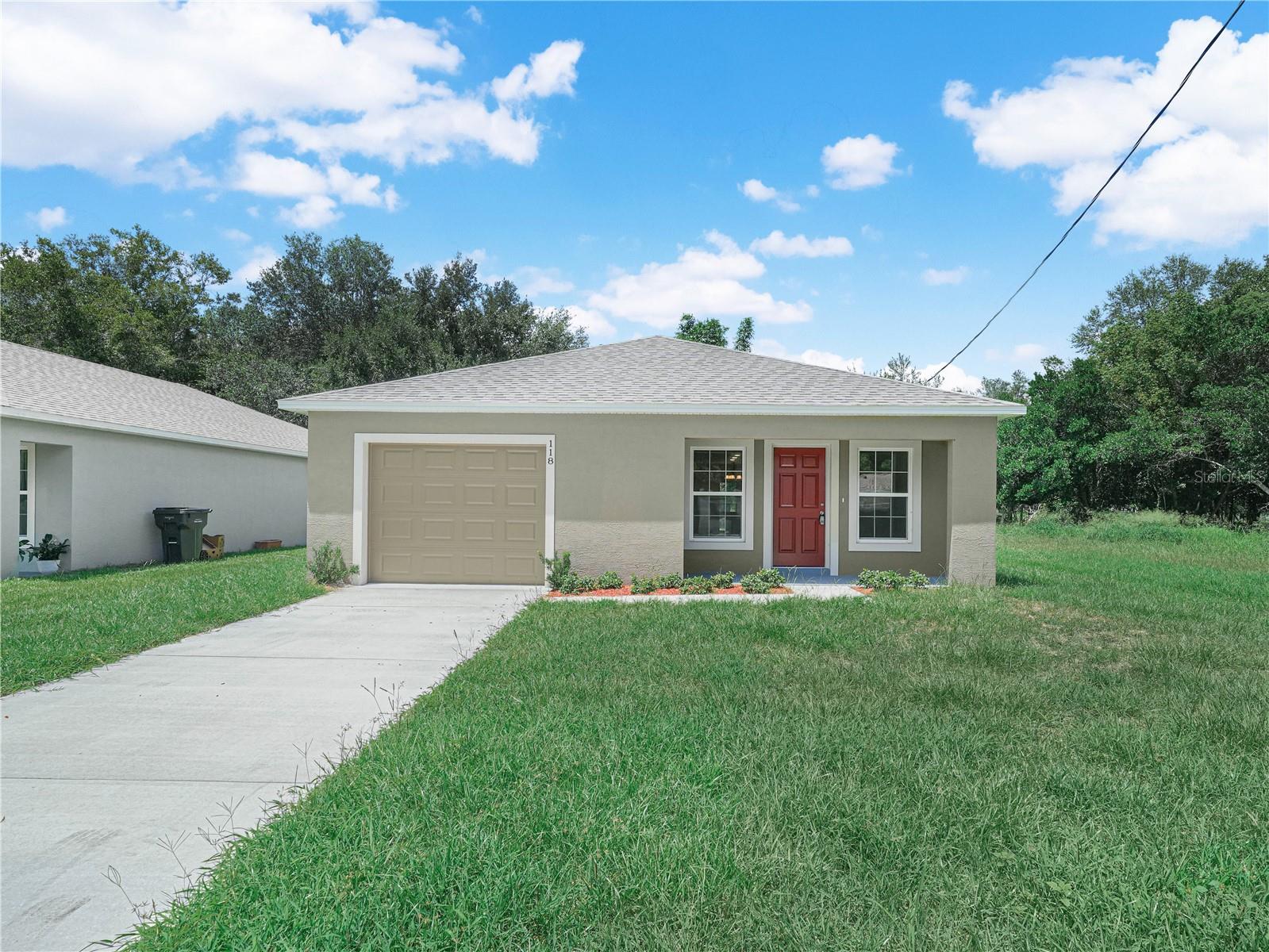 Single Family Residence in AUBURNDALE, FL - Daniel Dourado