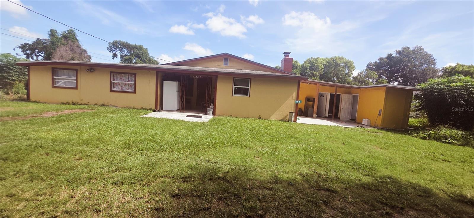 Single Family Residence in ORLANDO, FL - Daniel Dourado
