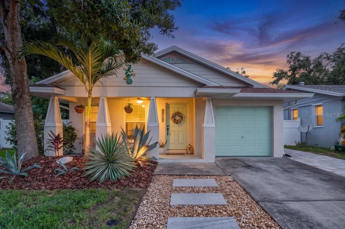 Single Family Residence em GULFPORT, FL - Daniel Dourado