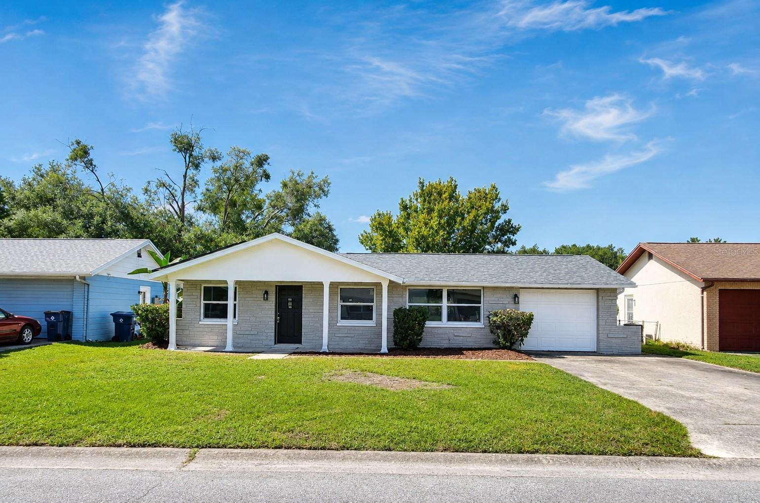Single Family Residence em NEW PORT RICHEY, FL - Daniel Dourado