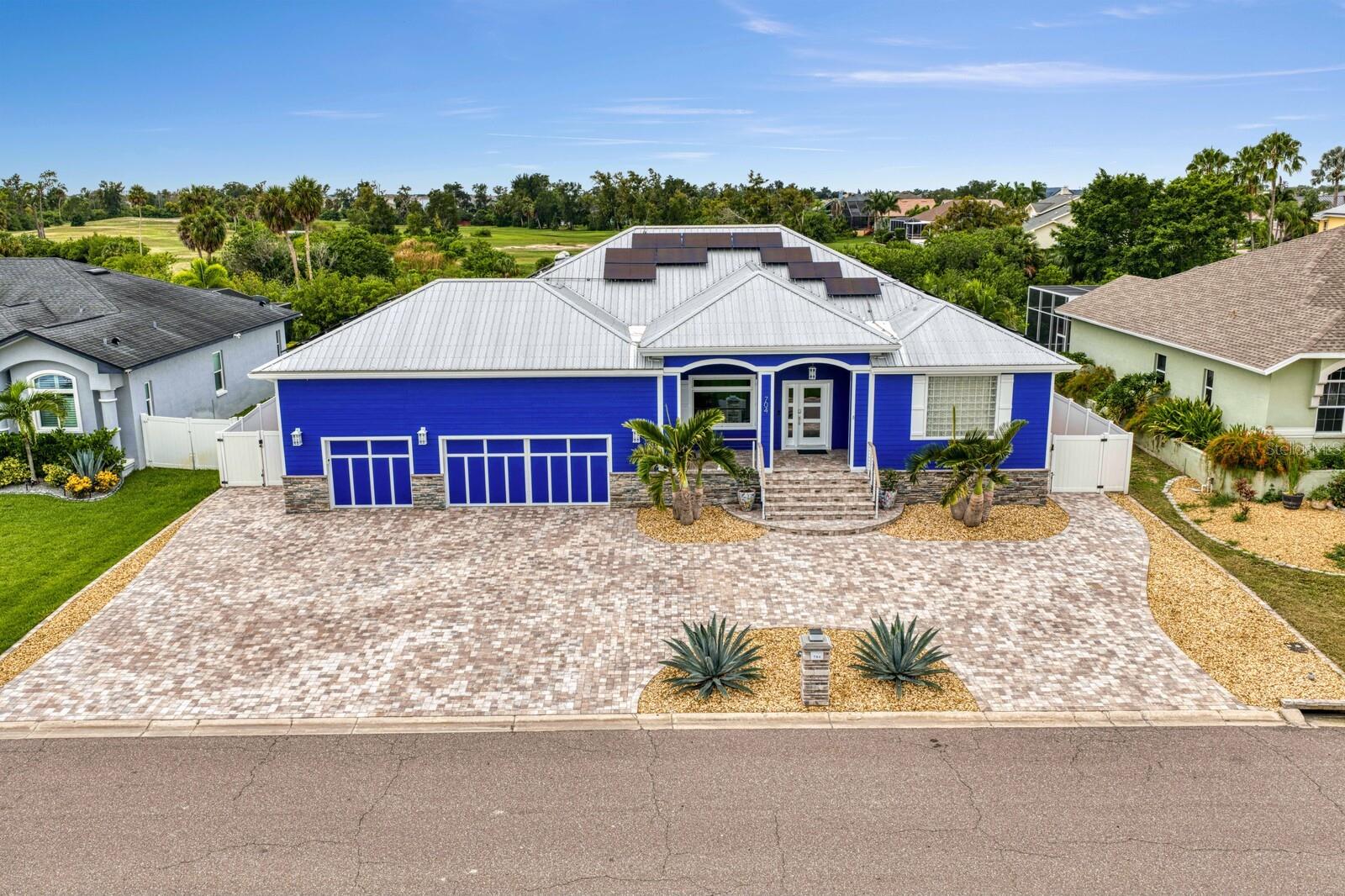 Single Family Residence in APOLLO BEACH, FL - Daniel Dourado