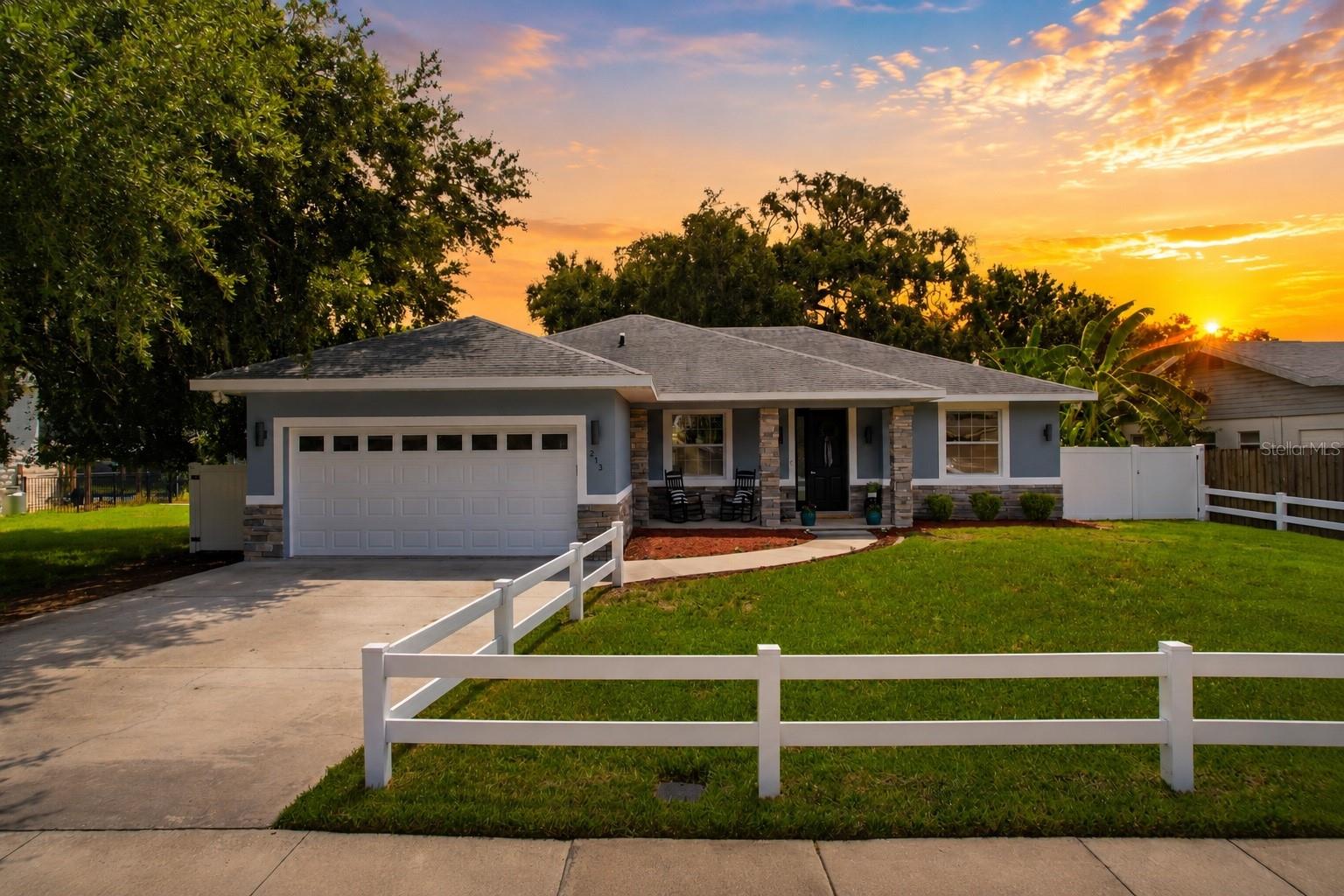 Single Family Residence in ST CLOUD, FL - Daniel Dourado