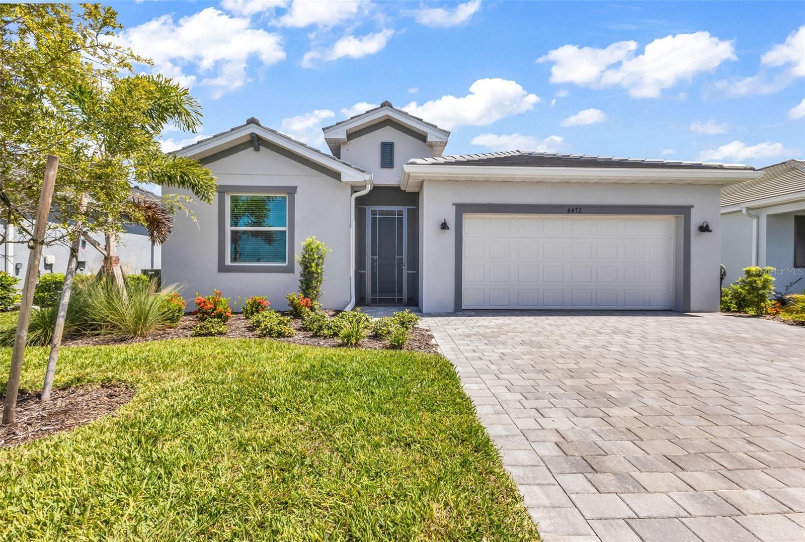 Single Family Residence in ENGLEWOOD, FL - Daniel Dourado