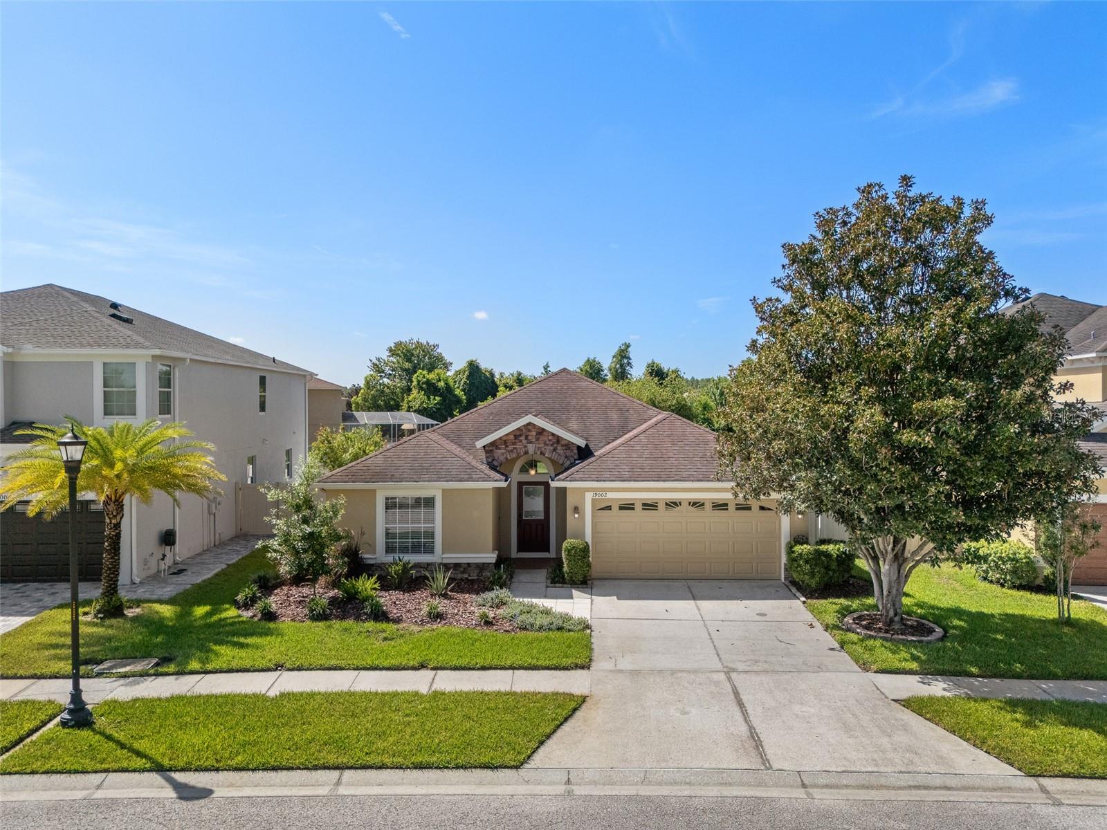Single Family Residence em LAND O LAKES, FL - Daniel Dourado