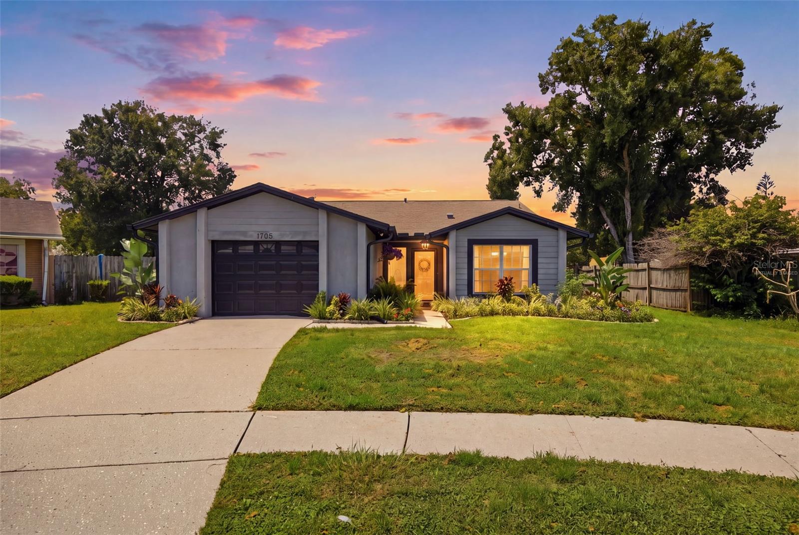 Single Family Residence em BRANDON, FL - Daniel Dourado