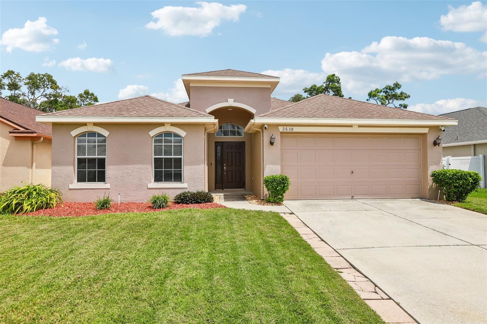 Single Family Residence in HOLIDAY, FL - Daniel Dourado