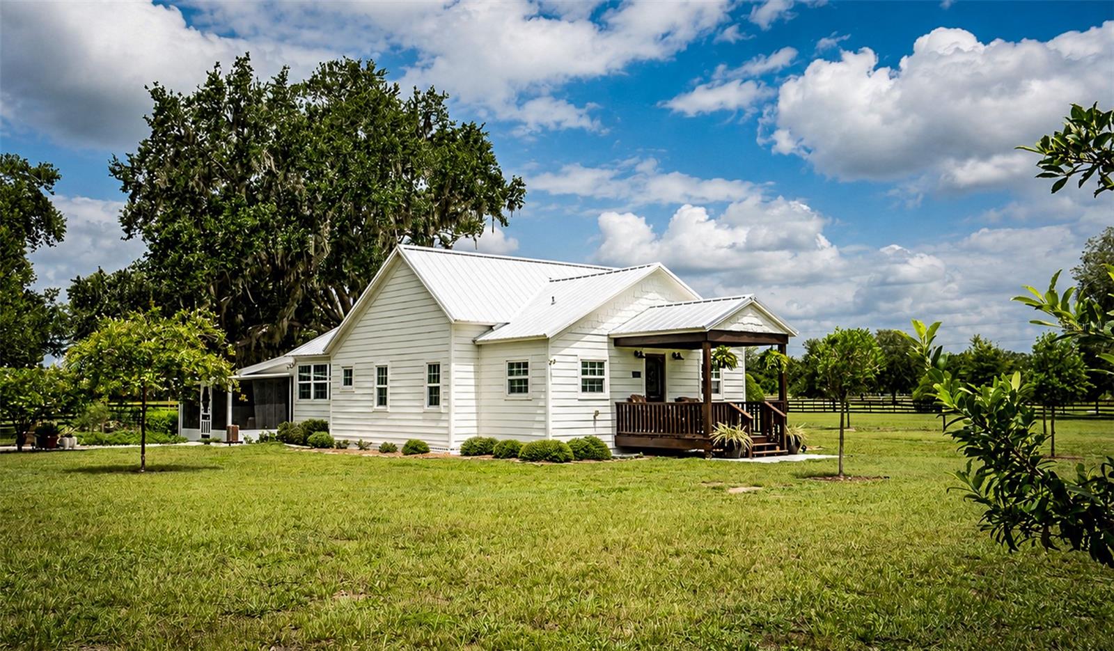 Single Family Residence em SUMTERVILLE, FL - Daniel Dourado