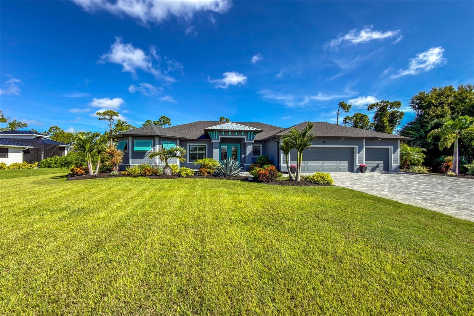 Single Family Residence in ROTONDA WEST, FL - Daniel Dourado