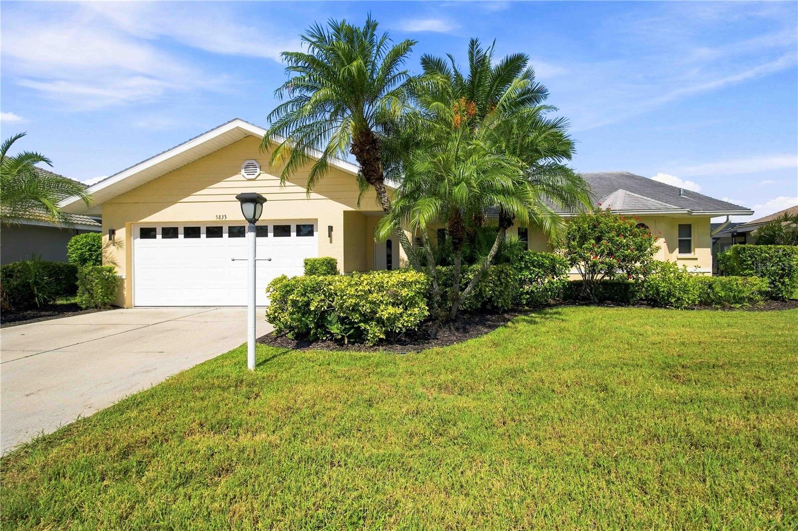 Single Family Residence em SARASOTA, FL - Daniel Dourado