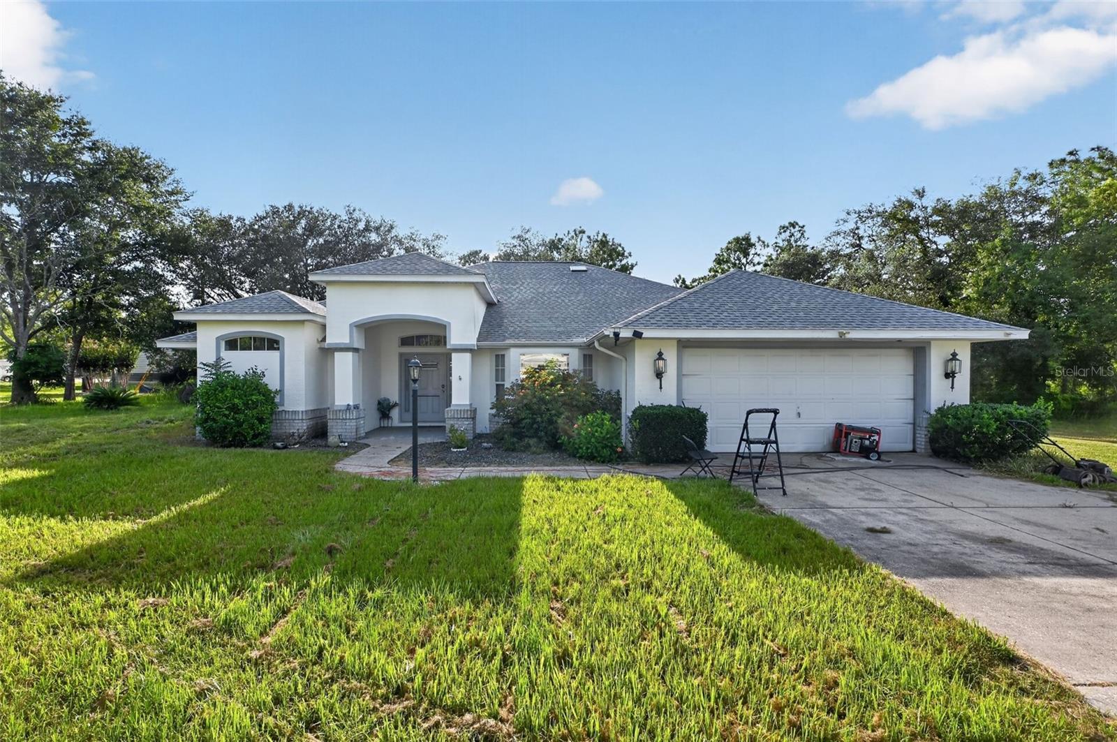 Single Family Residence in BEVERLY HILLS, FL - Daniel Dourado