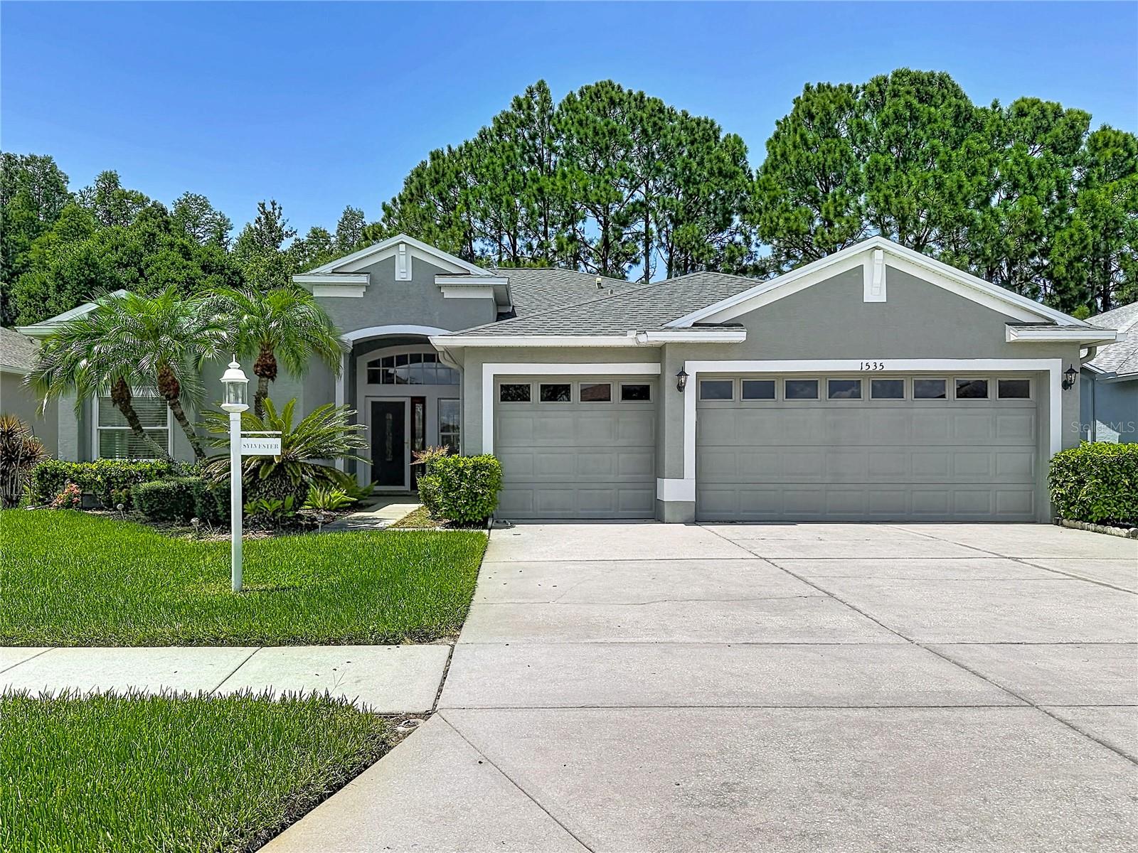 Single Family Residence in TRINITY, FL - Daniel Dourado