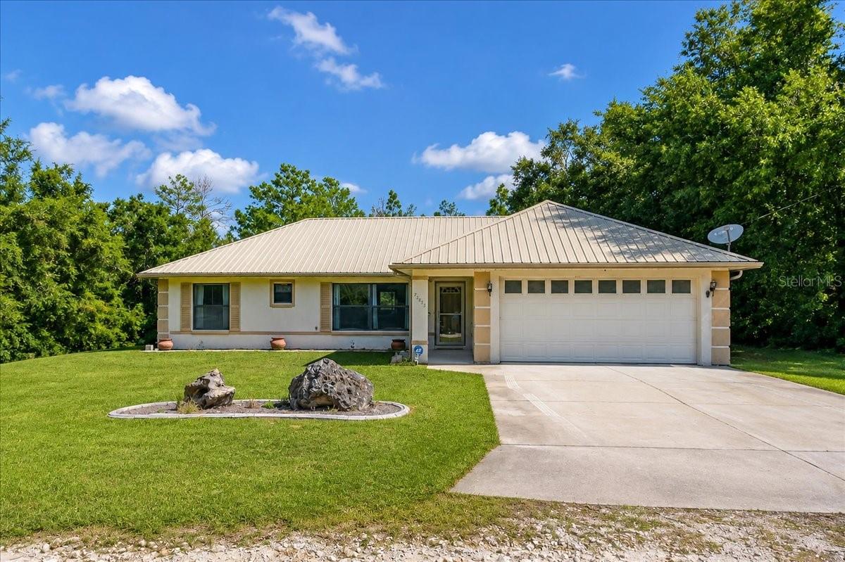Single Family Residence in FORT MC COY, FL - Daniel Dourado