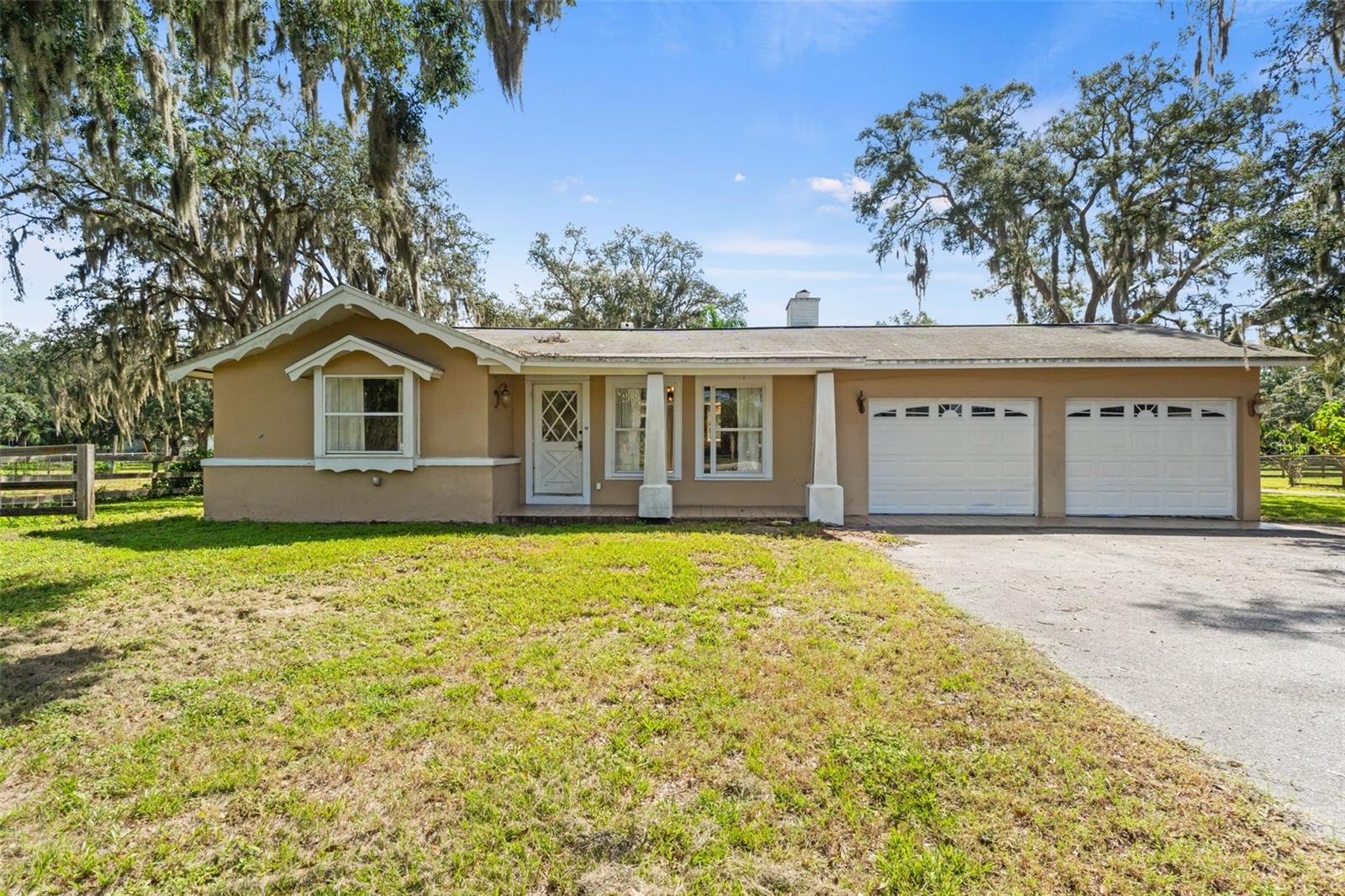 Single Family Residence em NEW PORT RICHEY, FL - Daniel Dourado