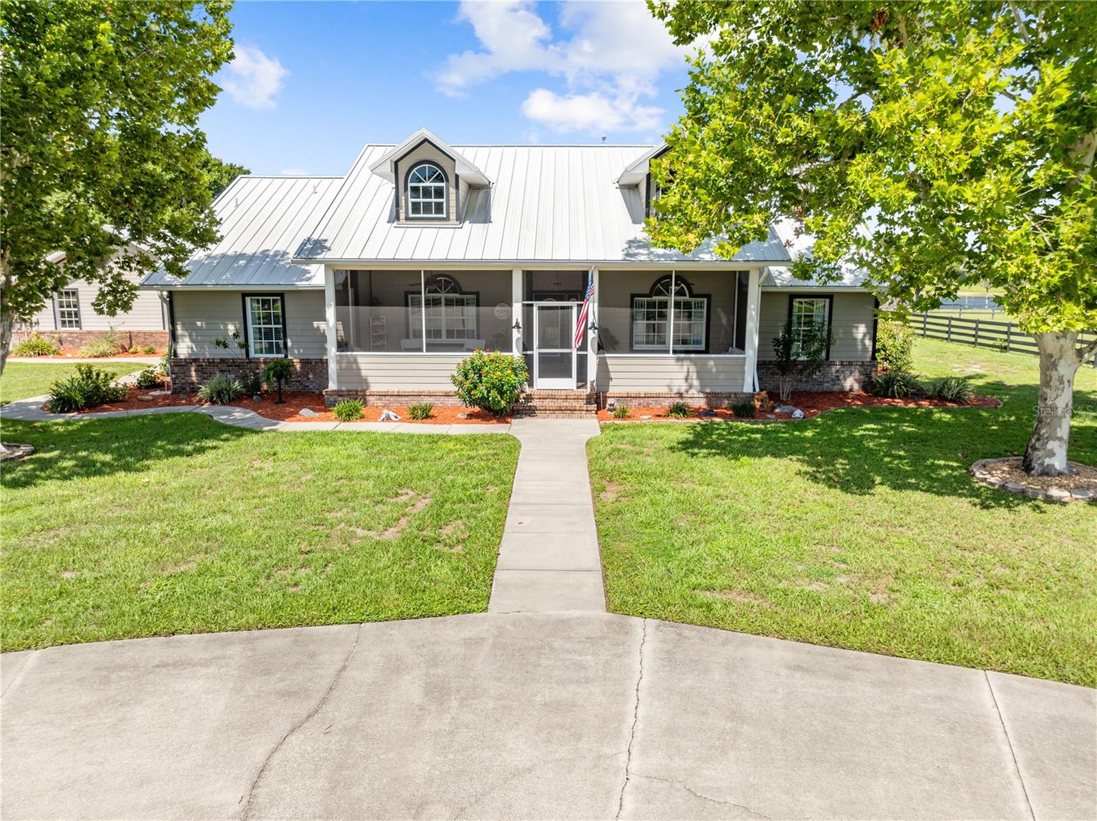 Single Family Residence in ST CLOUD, FL - Daniel Dourado