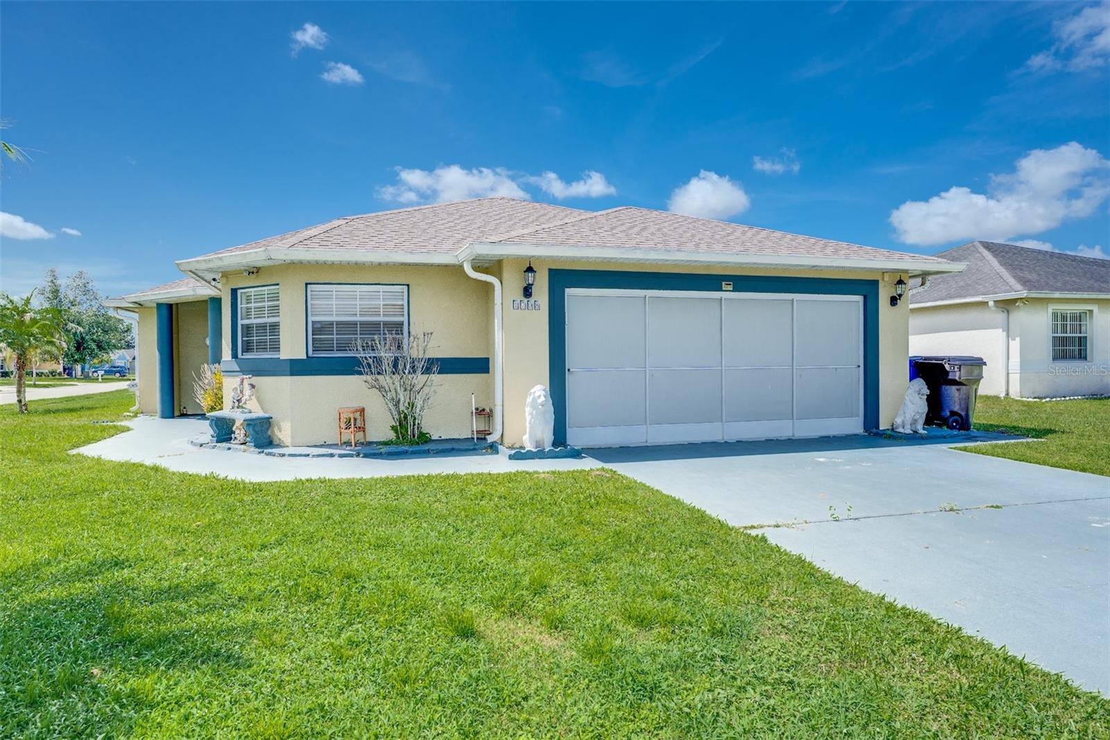 Single Family Residence em KISSIMMEE, FL - Daniel Dourado