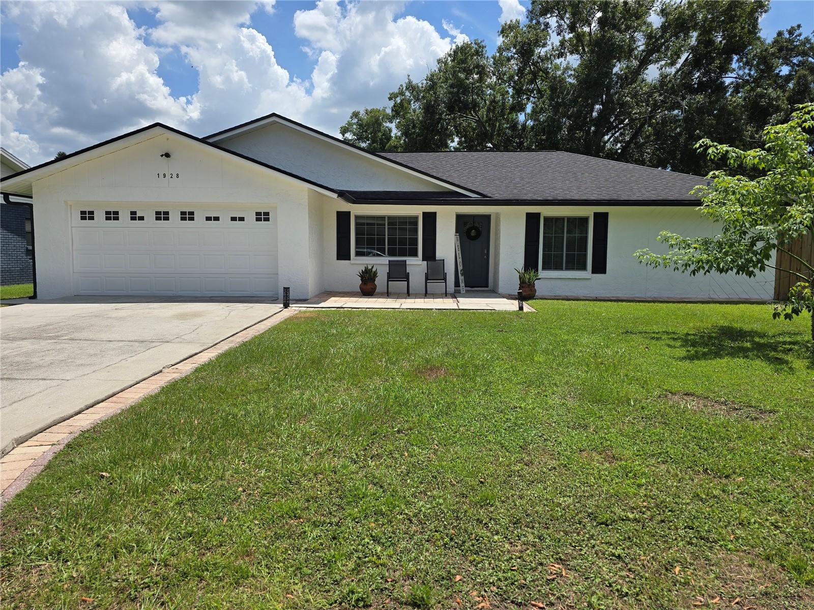 Single Family Residence em BRANDON, FL - Daniel Dourado