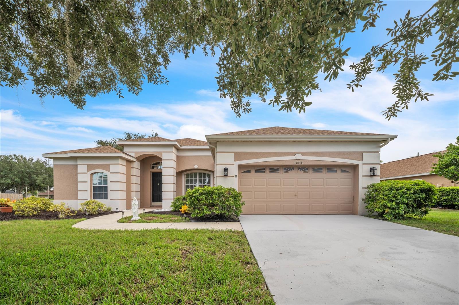 Single Family Residence em LAND O LAKES, FL - Daniel Dourado