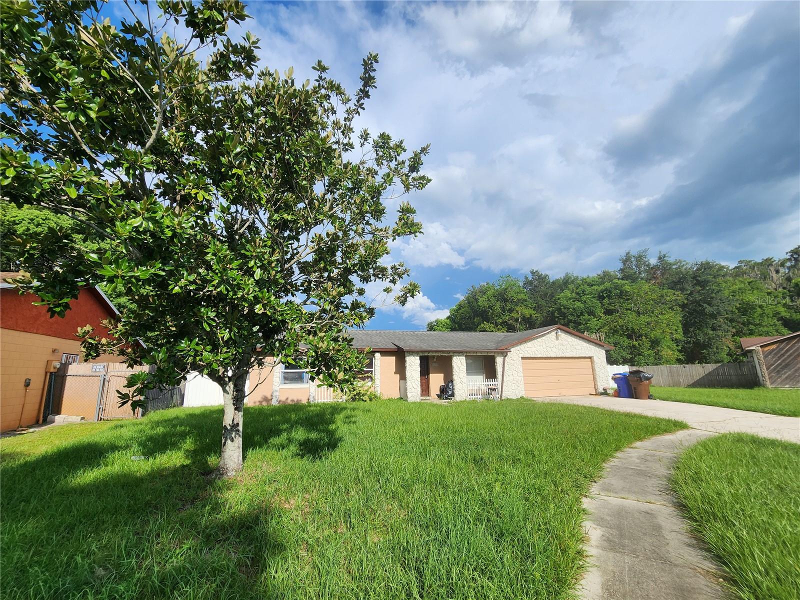 Single Family Residence em KISSIMMEE, FL - Daniel Dourado