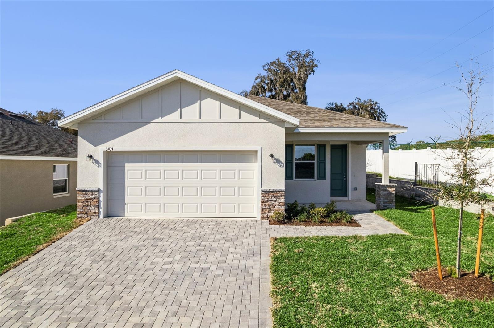 Single Family Residence em GRAND ISLAND, FL - Daniel Dourado
