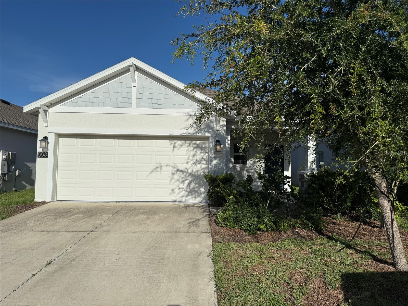 Single Family Residence in DAVENPORT, FL - Daniel Dourado
